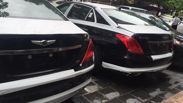 Xe "Hậu Duệ Mặt Trời" Genesis G90 bất ngờ xuất hiện tại Việt Nam