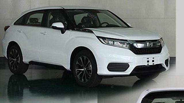SUV 5 chỗ Honda Avancier có thêm phiên bản giá rẻ hơn