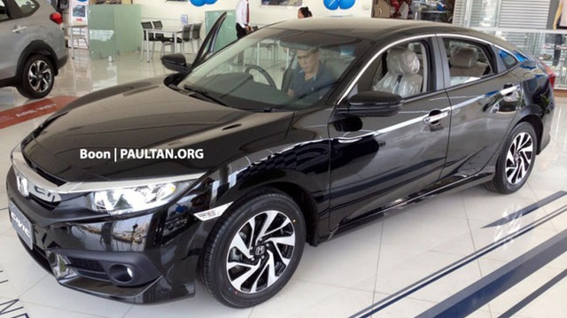 Cận cảnh Honda Civic 2016 sẽ về Việt Nam tại đại lý ở Thái Lan