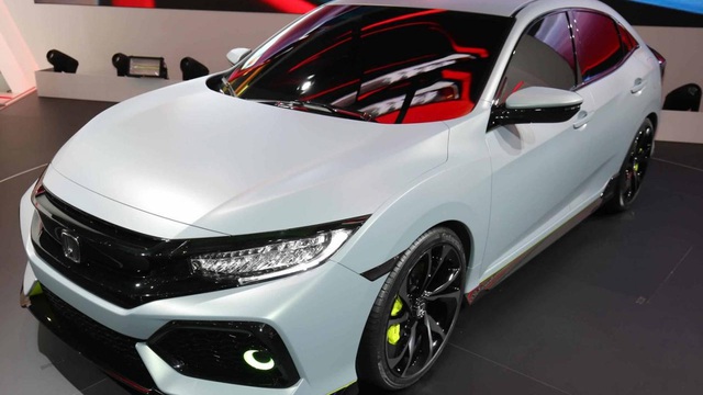 Honda Civic Hatchback thế hệ mới "bằng xương, bằng thịt"