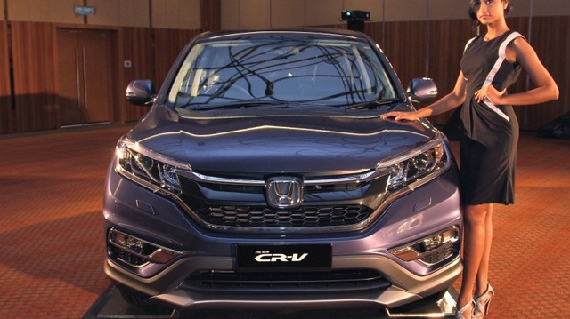 Honda CR-V 2WD 2016 được trang bị ghế bọc da