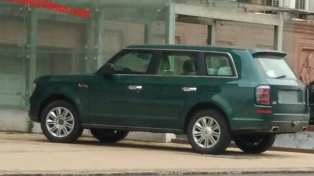 Bắt gặp SUV hạng sang Hồng Kỳ LS5 ngoài đời thực