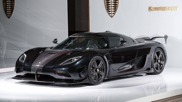 Siêu xe Koenigsegg Agera RSR dành cho đúng 3 đại gia trình làng