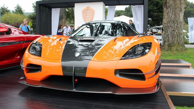 Siêu phẩm Koenigsegg Agera XS rực rỡ một góc trời