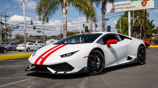 Ngắm kỹ Lamborghini Huracan lắp thêm bộ phụ kiện hơn 500 triệu Đồng