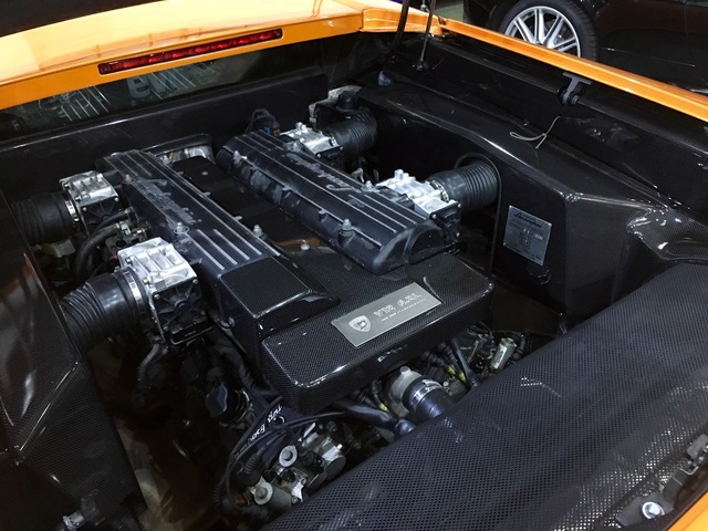 
Động cơ V12 mạnh mẽ của Lamborghini Murcielago
