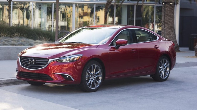 Mazda6 2017 trình làng, thiết kế không đổi, trang bị tốt hơn