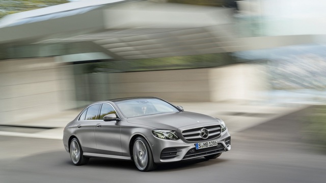 Xe sang công nghệ cao Mercedes-Benz E-Class 2017 ra mắt