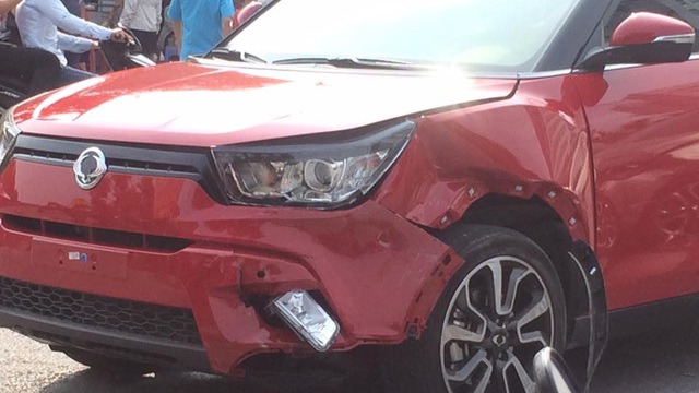 Chiếc SsangYong Tivoli đầu tiên gặp tai nạn tại Việt Nam