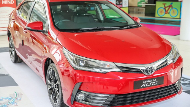 Toyota Corolla Altis 2017 sẽ về Việt Nam tiếp tục ra mắt tại Malaysia, giá từ 616 triệu Đồng