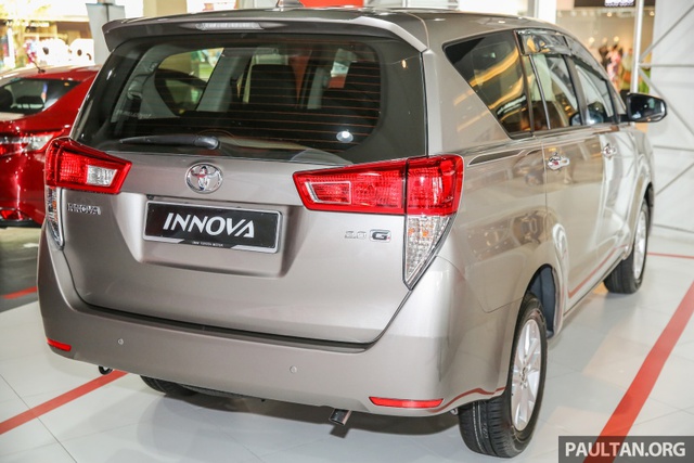 
So với xe ở Malaysia, Toyota Innova 2016 bản tiêu chuẩn tại Việt Nam đắt hơn khoảng 252 triệu Đồng. Trong khi đó, bản cao cấp nhất của Toyota Innova 2016 tại Việt Nam đắt hơn khoảng 370 triệu Đồng.
