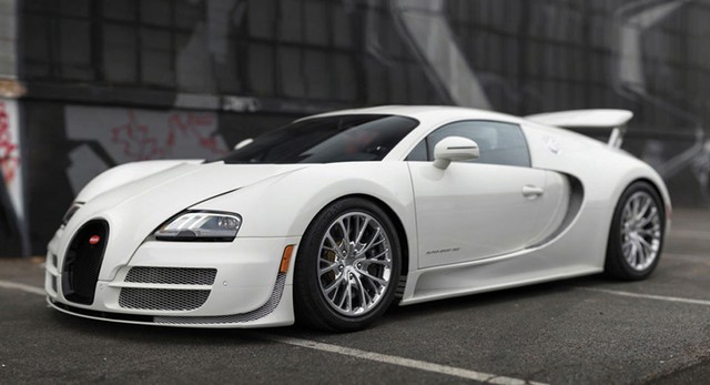 Bán đấu giá bạch mã Bugatti Veyron Coupe cuối cùng xuất xưởng - Ảnh 9.