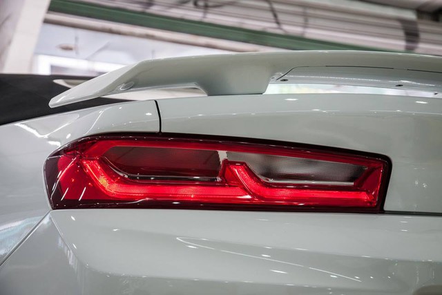 Chevrolet Camaro Convertible 2017 giá trên 3 tỷ Đồng có gì hot? - Ảnh 11. Chevrolet Camaro Convertible 2017 giá trên 3 tỷ Đồng có gì hot? - Ảnh 11.