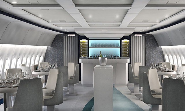 
B&ecirc;n cạnh đ&oacute;, Crystal Cruise c&ograve;n được bố tr&iacute; một nh&agrave; h&agrave;ng cao cấp để phục vụ c&aacute;c h&agrave;nh kh&aacute;ch của m&igrave;nh thưởng thức những bữa tiệc tuyệt hảo ở tr&ecirc;n kh&ocirc;ng trung.
