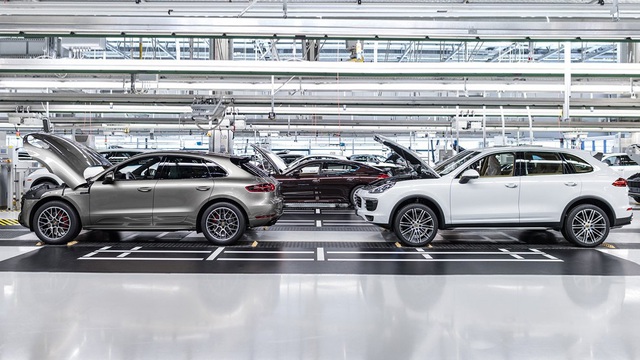 Cặp "thần tài" Cayenne và Macan đã cứu Porsche như thế nào?