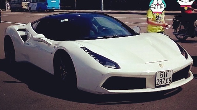 Cường "Đô-la" mang siêu xe Ferrari 488 GTB đi "phượt" Vũng Tàu