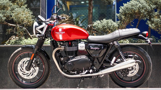 Đối thủ Ducati Scrambler về Việt Nam, giá 410 triệu Đồng