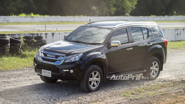 Trải nghiệm nhanh Isuzu MU-X - đối thủ của Toyota Fortuner