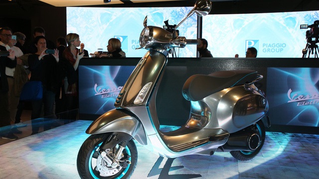Làm quen với Vespa Primavera phiên bản chạy điện mới