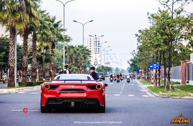 Ferrari 488 GTB độ 1 tỷ Đồng của tay chơi Đà Nẵng ra biển ngũ quý 5 - Ảnh 11.
