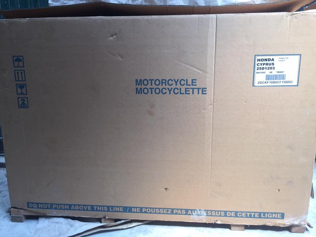 Chiếc Honda SH150i nhập khẩu được cho là còn nguyên thùng, nguyên seal nhưng đã đăng ký.