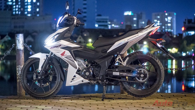 Honda Winner 150 vừa giảm giá, vừa khuyến mại