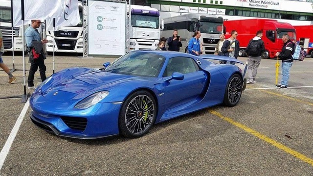 "Cha đẻ" của siêu xe Pagani Huayra hóa ra là "fan cuồng" của Porsche