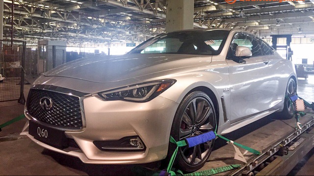 Hàng hot Infiniti Q60 Coupe 2017 đầu tiên tại Việt Nam
