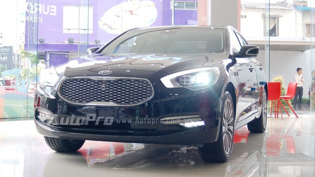 Xe đắt nhất của Kia tại Việt Nam chốt giá gần 2,8 tỷ Đồng