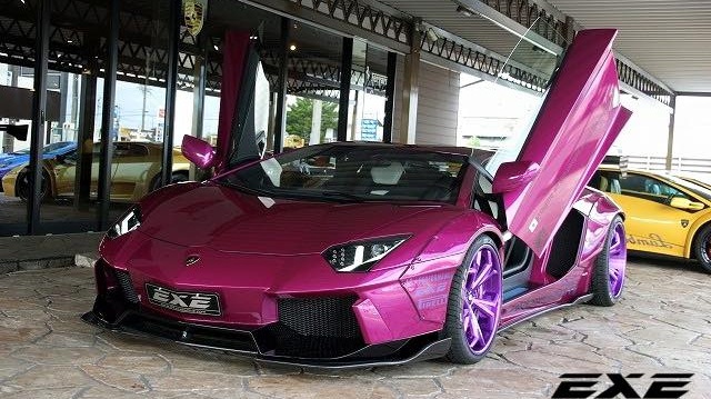 Lamborghini Aventador LP700-4 độ theo phong cách xe Joker
