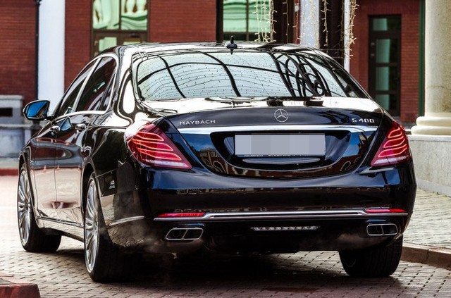 
Mercedes-Maybach S400 4Matic
