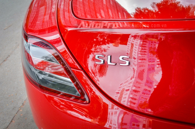 Mercedes-Benz SLS AMG 11,8 tỷ Đồng của tay chơi Bình Định tái xuất trên phố Sài thành - Ảnh 9.