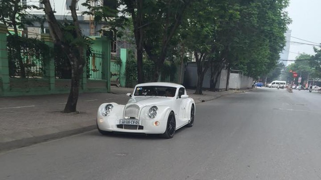 Giải mã biển kiểm soát "lạ" trên Morgan Aero SuperSports thứ 2 tại Việt Nam
