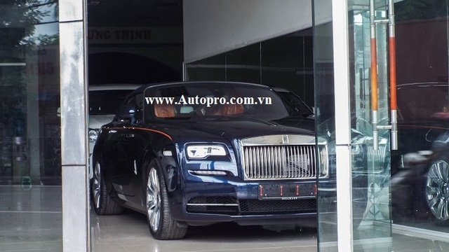 Doanh nghiệp được tặng Rolls-Royce Dawn 25 tỷ Đồng thực chất là ai?