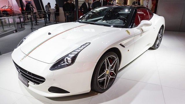Ferrari GTC4 Lusso T ra mắt thị trường Trung Quốc, giá từ  11,7 tỷ Đồng - Ảnh 4.