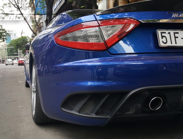 Maserati Granturismo MC Stradale từng thuộc sở hữu của Minh Nhựa tái xuất trên phố Sài thành - Ảnh 9.