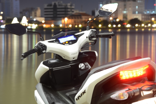 Đèn hậu sử dụng công nghệ LED làm điểm nhấn trong thiết kế.