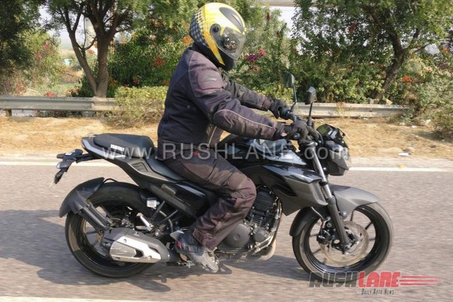 Yamaha hé lộ hình ảnh của xe naked bike hoàn toàn mới - Ảnh 2.