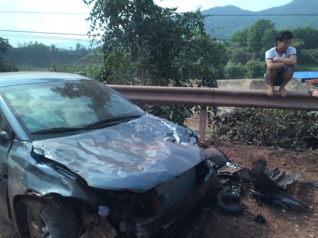 Bắc Giang: Hyundai Elantra đập hộp gặp nạn trên đường từ đại lý về nhà - Ảnh 1.