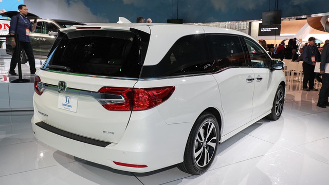 Honda Odyssey 2018 với thiết kế khác xe ở Việt Nam chính thức được vén màn - Ảnh 4.