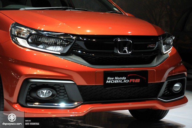 Xe đa dụng giá bèo Honda Mobilio 2017 được vén màn - Ảnh 4.