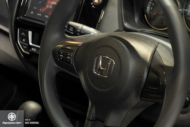 Xe đa dụng giá bèo Honda Mobilio 2017 được vén màn - Ảnh 13.