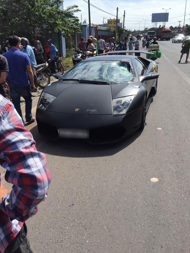 Siêu xe Lamborghini Murcielago SV độc nhất Việt Nam gây tai nạn chết người - Ảnh 3.