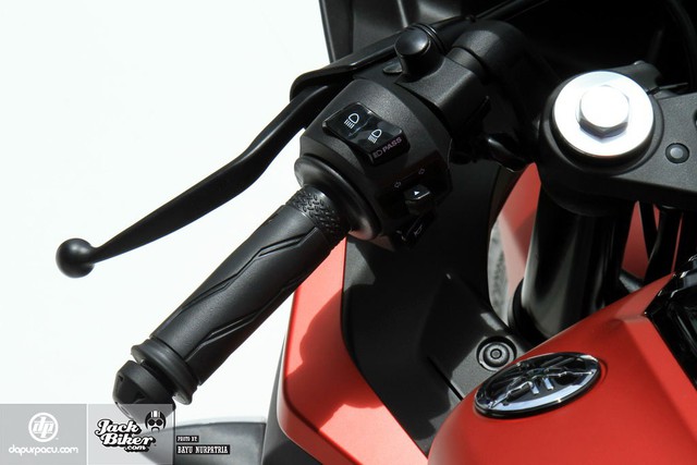 Mô tô thể thao Yamaha R15 3.0 ra mắt với động cơ mạnh mẽ hơn - Ảnh 11.