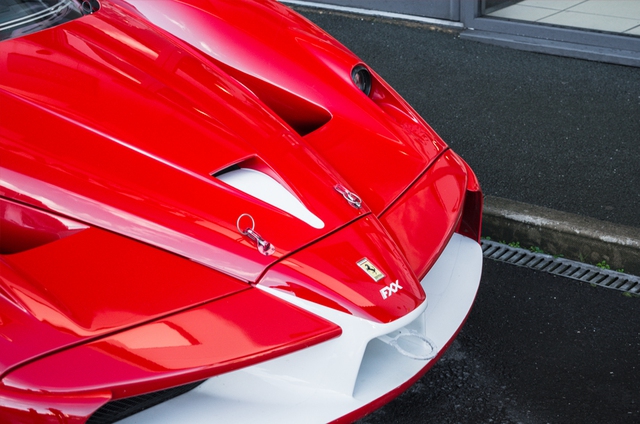 Siêu xe Ferrari FXX phiên bản đường phố duy nhất trên thế giới có giá khóc thét - Ảnh 9.