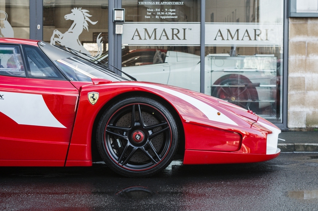 Siêu xe Ferrari FXX phiên bản đường phố duy nhất trên thế giới có giá khóc thét - Ảnh 10.