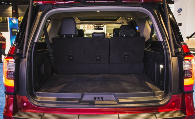 Ngắm SUV 8 chỗ Ford Expedition 2018 bằng xương, bằng thịt - Ảnh 14.