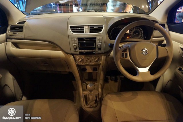 Suzuki Ertiga phiên bản mới ra mắt, cạnh tranh với Toyota Innova - Ảnh 4. Suzuki Ertiga phiên bản mới ra mắt, cạnh tranh với Toyota Innova - Ảnh 4.