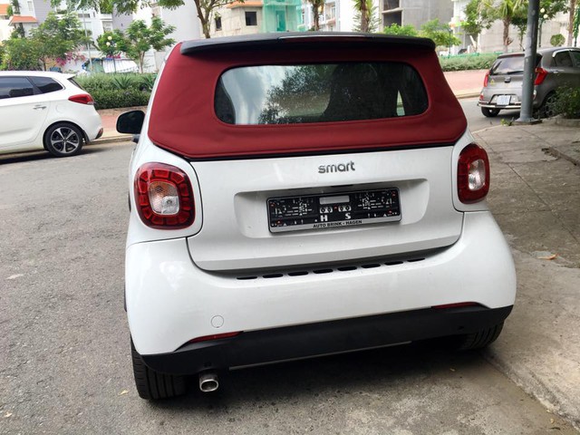 Chiêm ngưỡng bé hạt tiêu Smart ForTwo Cabriolet 2016 hơn 1 tỷ Đồng tại Việt Nam - Ảnh 5.