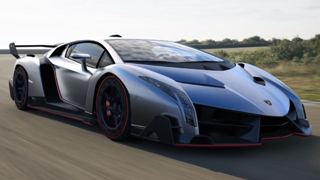 Đừng đổ xăng quá đầy cho Lamborghini Aventador nếu bạn không muốn xe bị cháy - Ảnh 1. Đừng đổ xăng quá đầy cho Lamborghini Aventador nếu bạn không muốn xe bị cháy - Ảnh 1.